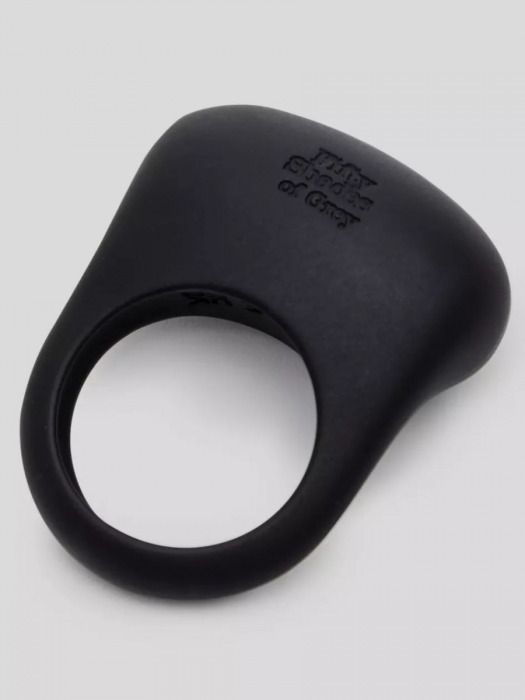 Черное эрекционное виброкольцо Sensation Rechargeable Vibrating Love Ring - Fifty Shades of Grey - в Ставрополе купить с доставкой